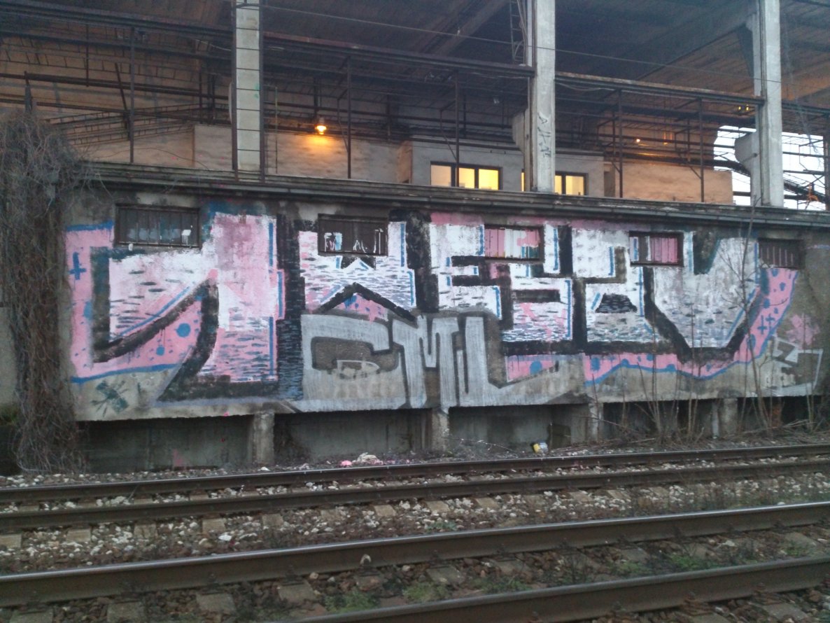 Graffiti Bombing - Photo by Prepnutymarak - 1WE, SAV, Doba (2014)