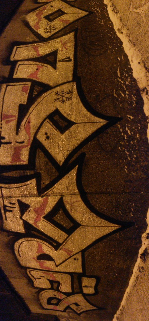 Graffiti Wall - Photo by Prepnutymarak - BERA, SUO, MANGO460 (2015)