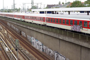 Graffiti Train in Hamburg - Photo by PrinceHamburg (2013)
