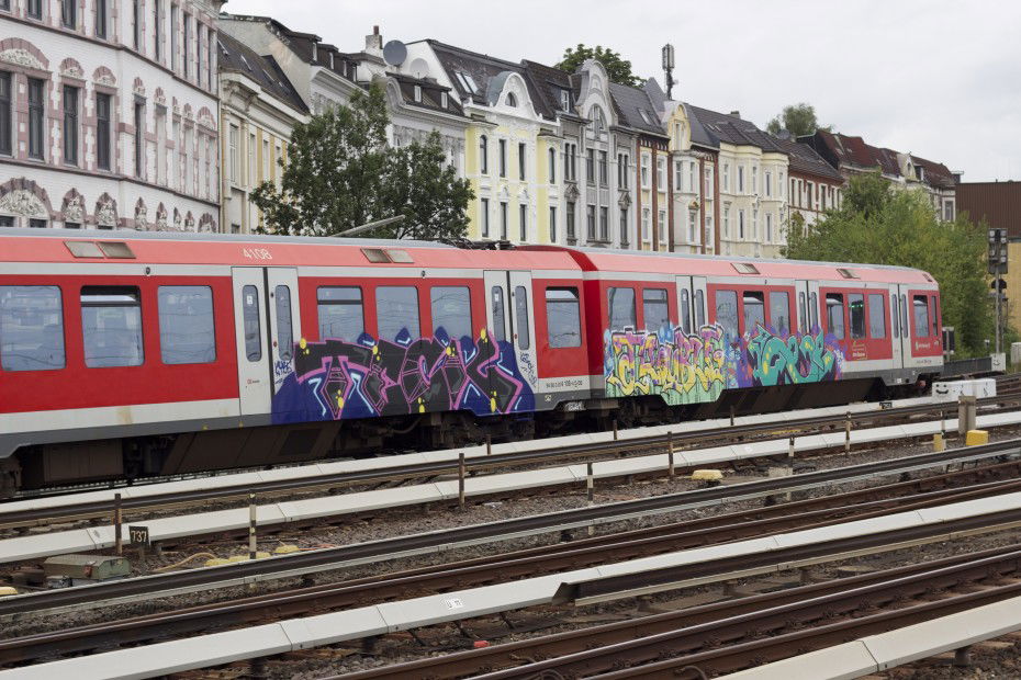 Graffiti Train in Hamburg - Photo by PrinceHamburg