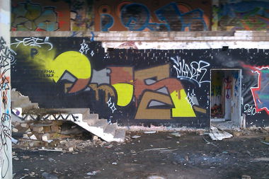 Graffiti Wall - Photo by Pupsmaschine