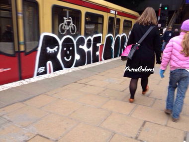 Graffiti Train - Photo by PureColors - rosie, borat, purecolors (2013)