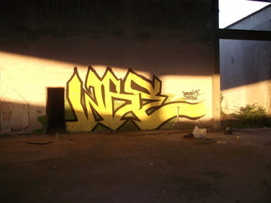 Graffiti Wall - Photo by PureWa - DSC, 3P, HIGH (2013)