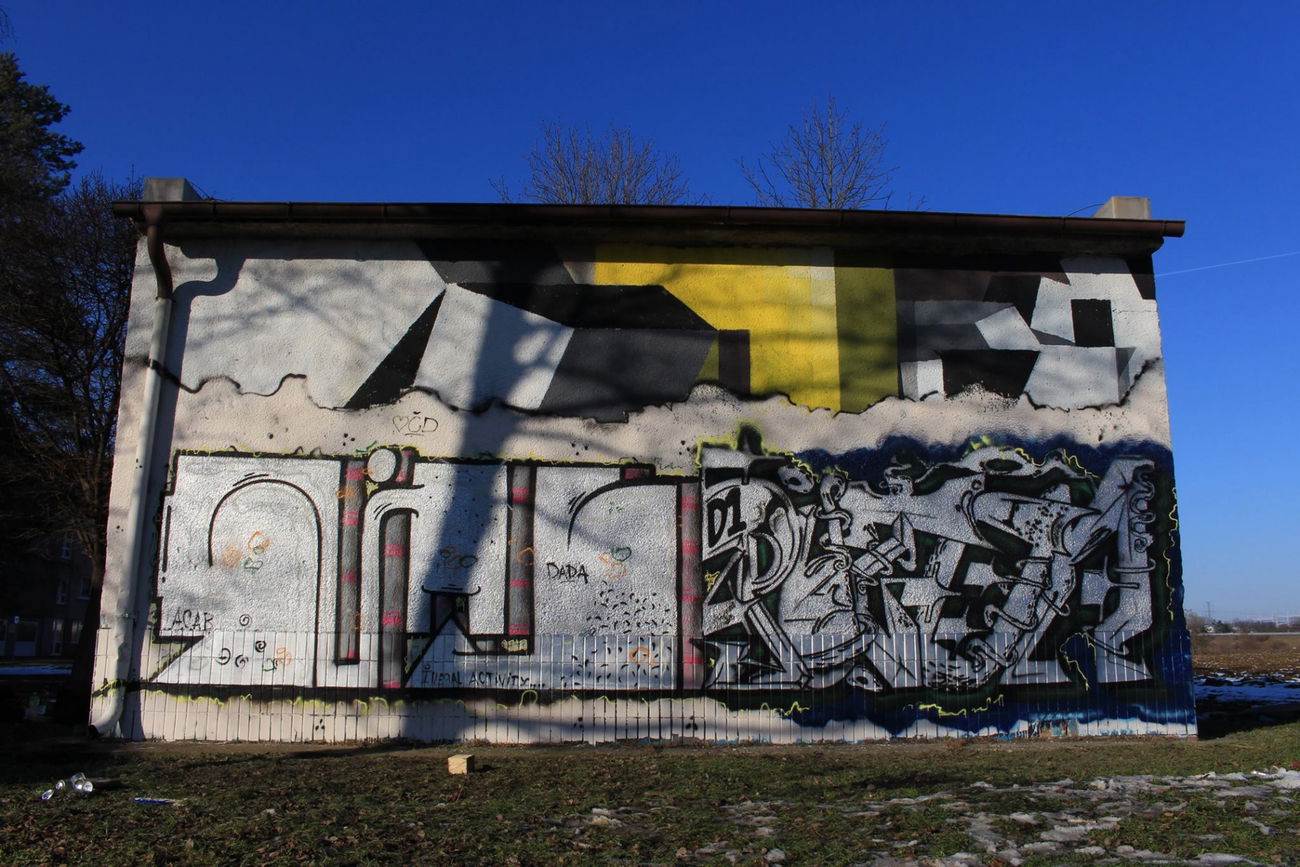 Graffiti Wall in Česko - Photo by Puton - chrome (2015)