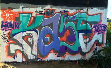 Graffiti Wall - Photo by Pyromyro - käse, ltown, bigfam (2014)