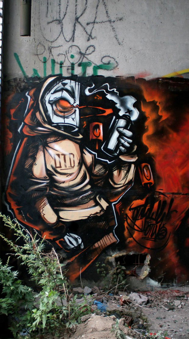 Graffiti Wall - Photo by Q2OTD - q2, otd (2012)