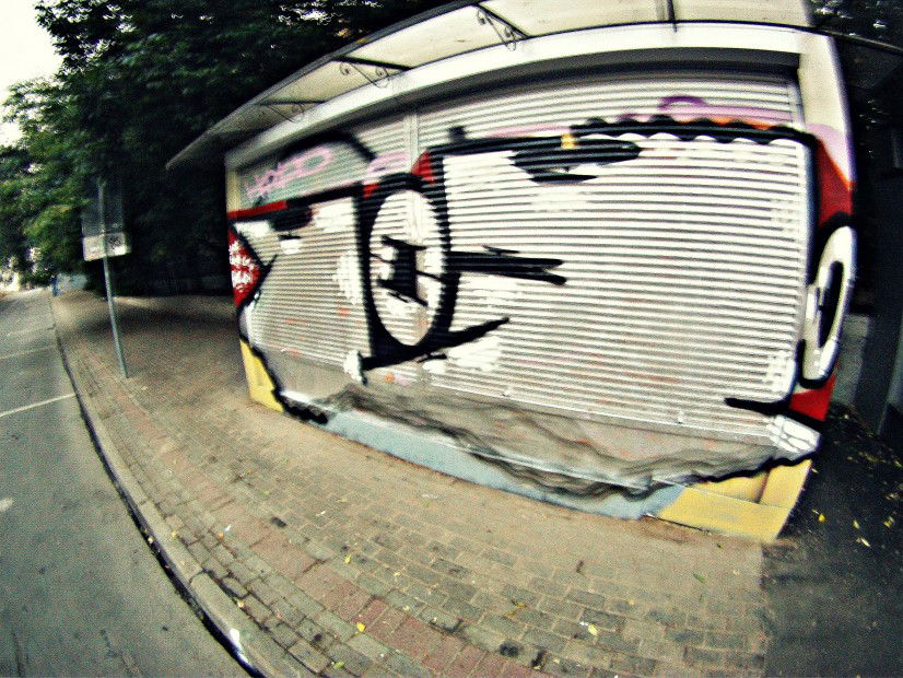 Graffiti Bombing in Moscow - Photo by Qr1 - Quar, Qr1, 107 (2013)