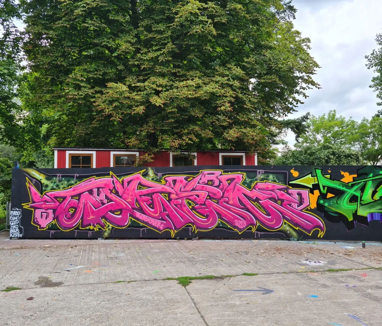 Graffiti Wall - Photo by Qrek (2023)