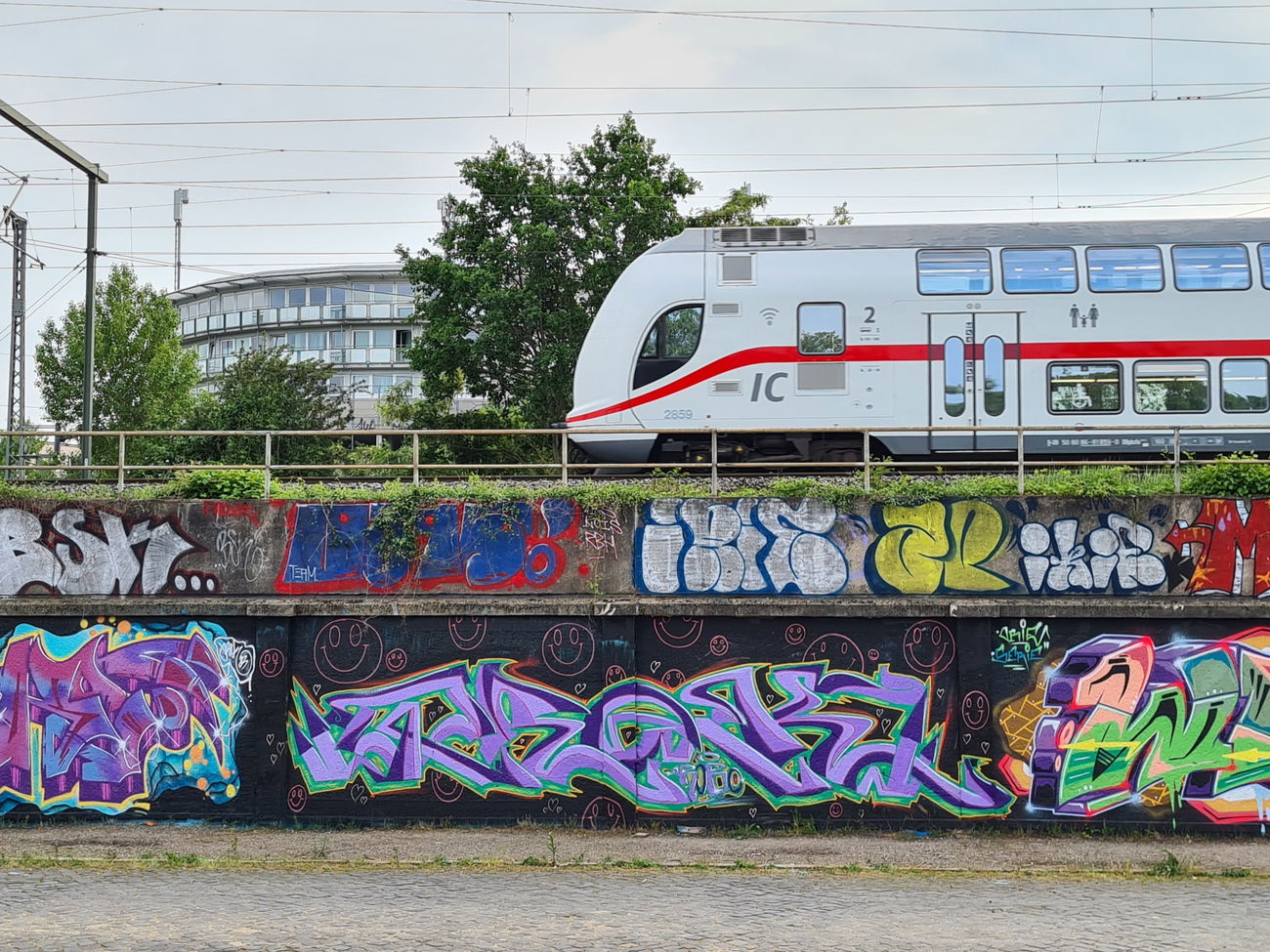 Graffiti Wall - Photo by Qrek (2023)