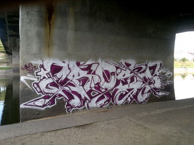 Graffiti Wall - Photo by QruzeOne - FR, FRC, CRUZE (2013)