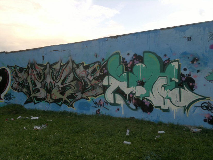 Graffiti Wall - Photo by QruzeOne - FR, FRC, ONES (2013)