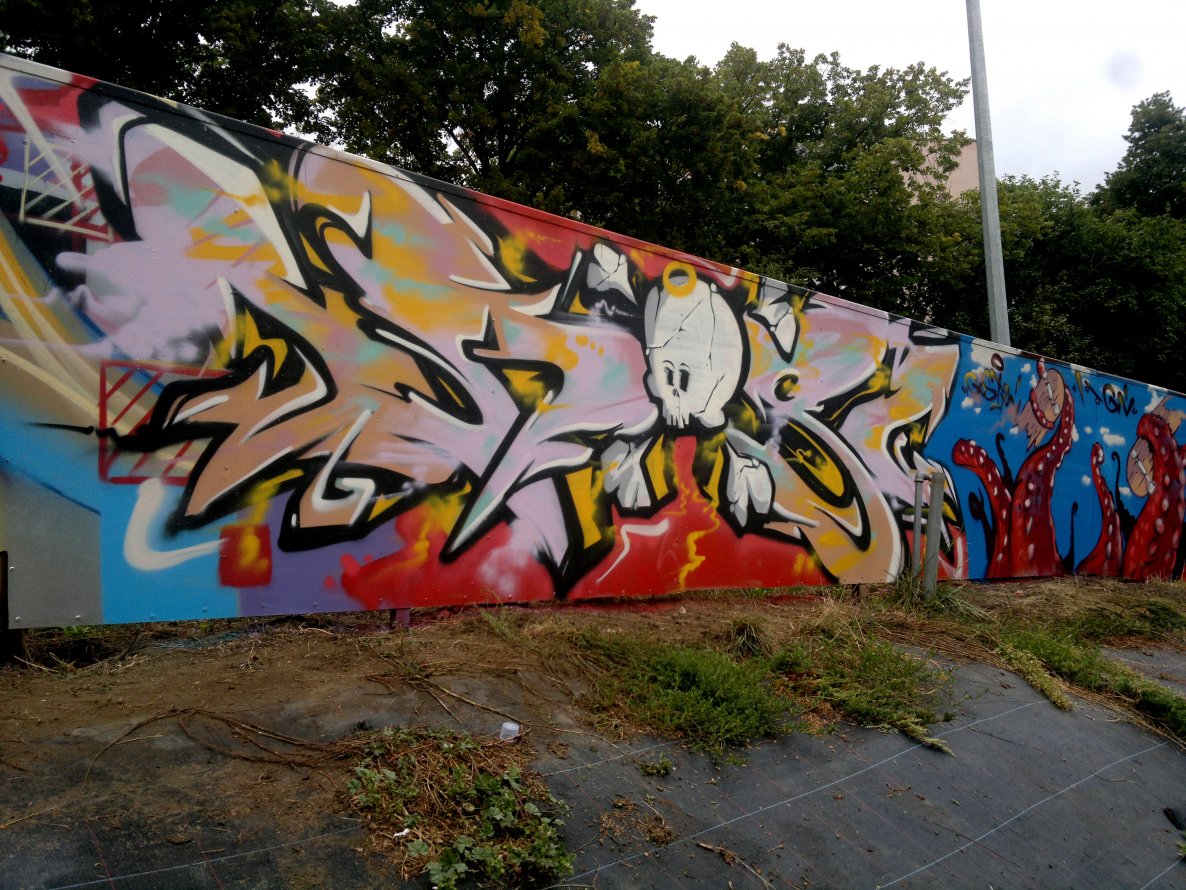Graffiti Wall - Photo by QruzeOne - fr, frc, cruze