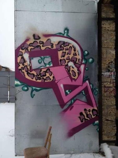 Graffiti Wall in Kherson - Photo by Qs - home, qs, color