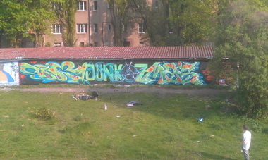 Graffiti Wall - Photo by QualiTade - Tade, Mais, JunkAz (2014)