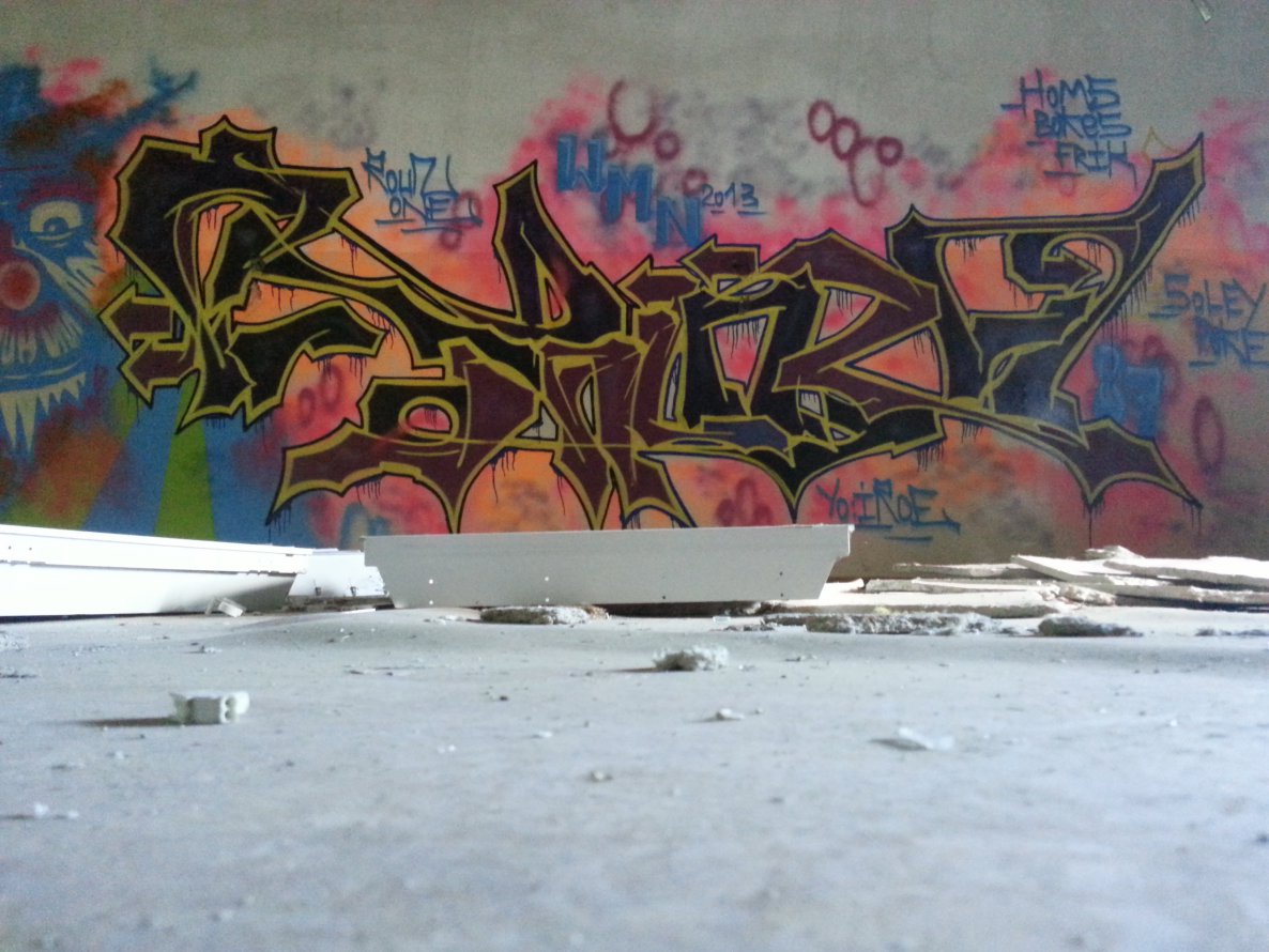 Graffiti Wall - Photo by R87