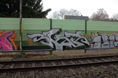 Graffiti Bombing in Dortmund - Photo by RAKS - Raks, Skar, Hansa (2013)