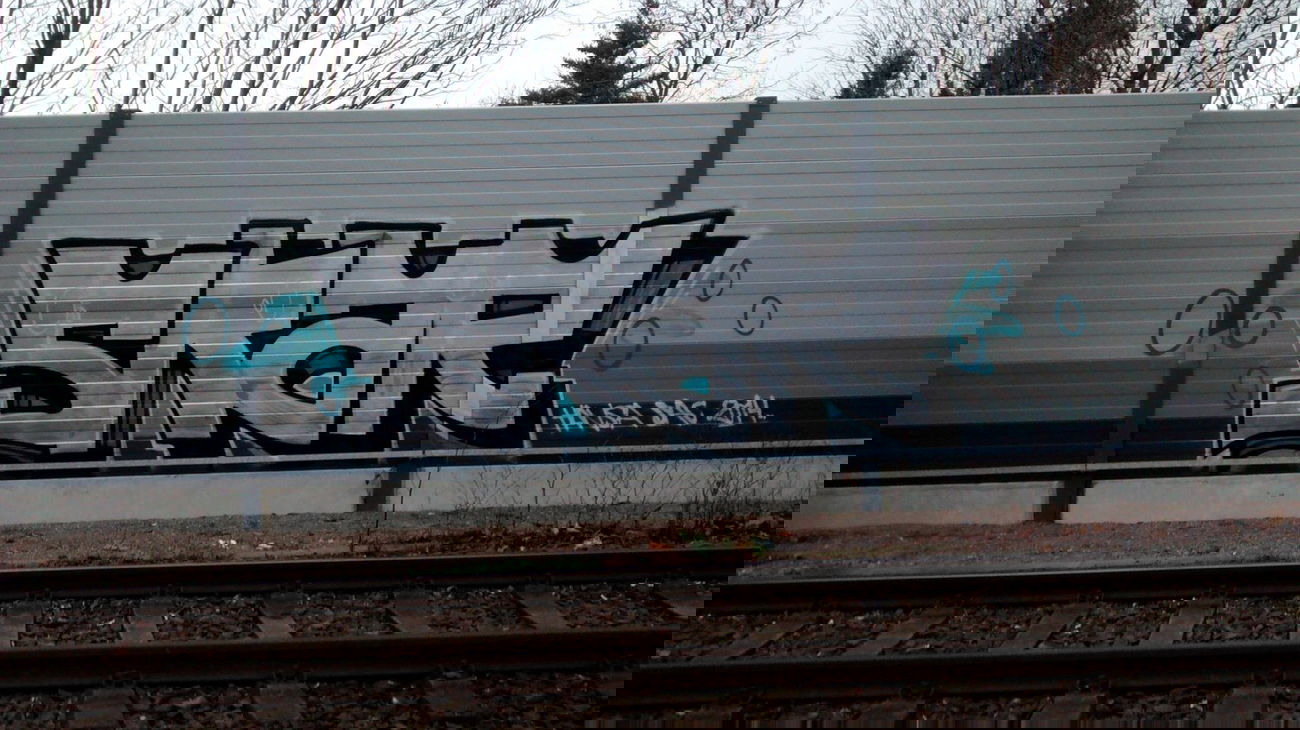 Graffiti Bombing - Photo by RAKS - Raks, Skar, Hansa (2014)