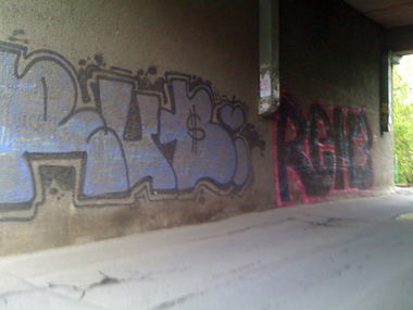 Graffiti Bombing - Photo by RANZO - RANZORUBIT