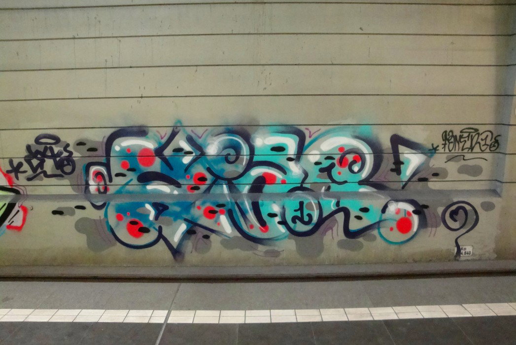 Graffiti Bombing in Köln - Photo by RATTENSOHN - HIAR, OH, Cologne
