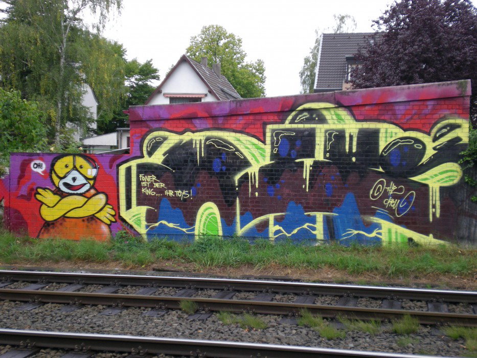 Graffiti Wall in Bonn - Photo by RATTENSOHN - OH, Train, Line