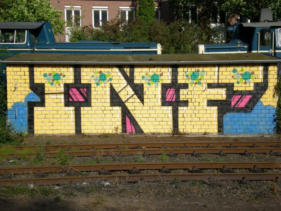 Graffiti Wall in Bonn - Photo by RATTENSOHN - INF, Train, Line