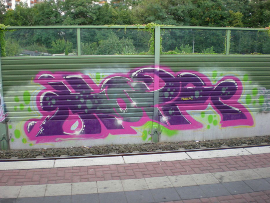 Graffiti Wall in Köln - Photo by RATTENSOHN - HOPE, OH, OH
