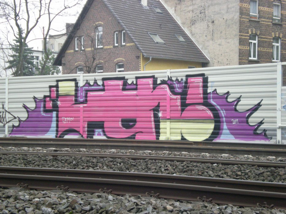 Graffiti Bombing in Köln - Photo by RATTENSOHN - LTN, Train, Line (2011)