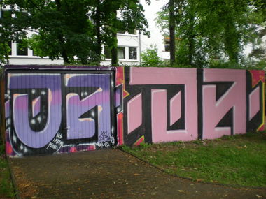 Graffiti Bombing in Bonn - Photo by RATTENSOHN - OH, OH, Crew (2012)