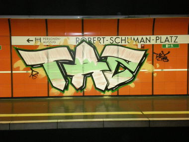 Graffiti Bombing in Bonn - Photo by RATTENSOHN - TAZ, Subway, Underground (2012)