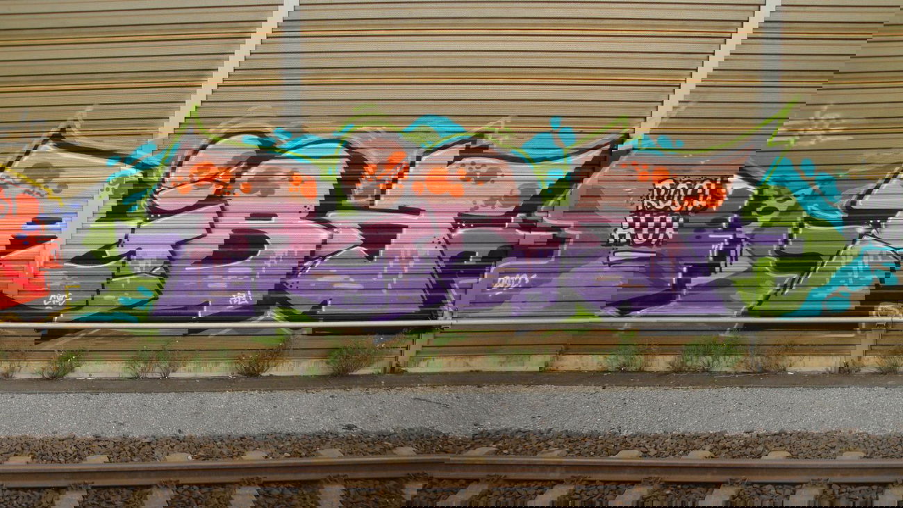 Graffiti Bombing - Photo by RATTENSOHN - RIBA, CVS, Cologne (2012)