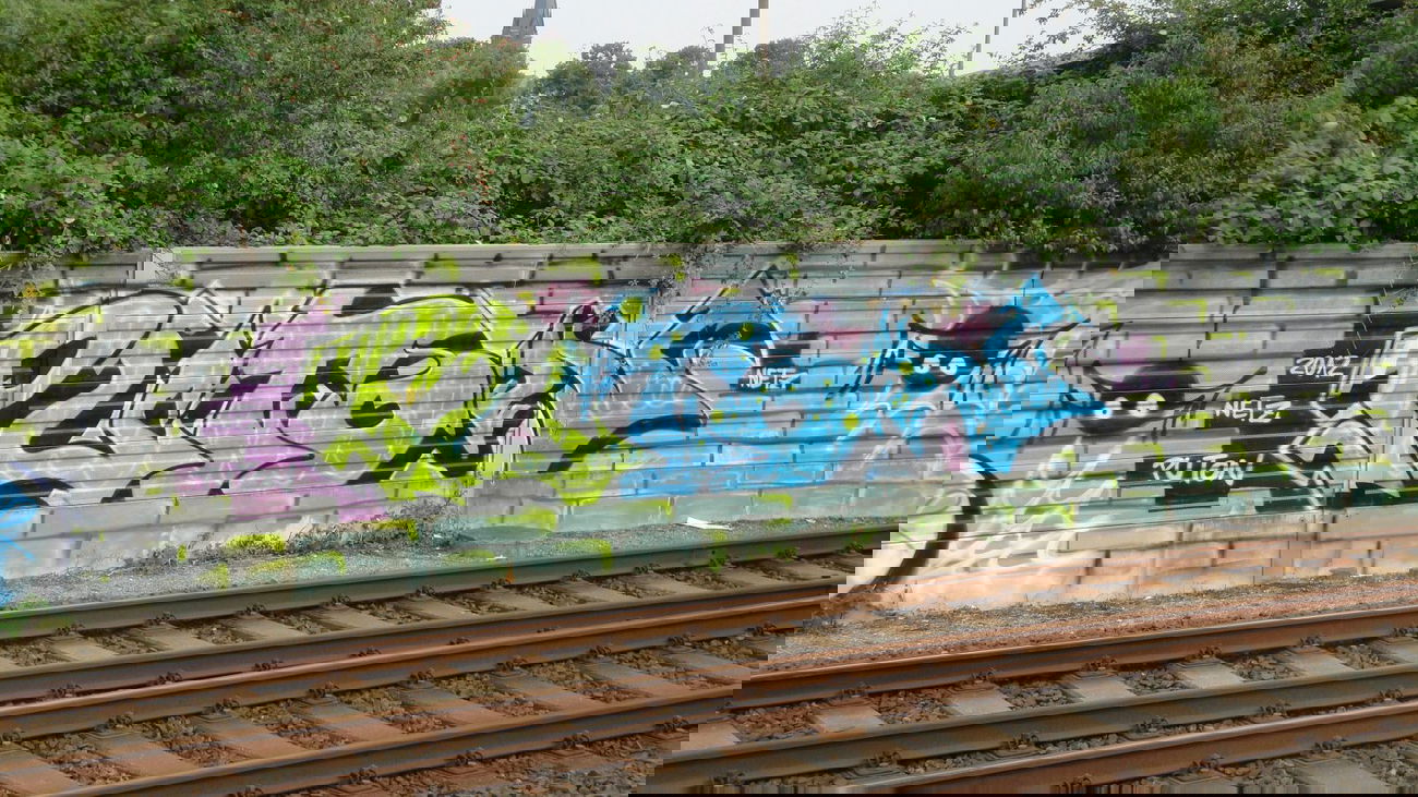 Graffiti Bombing - Photo by RATTENSOHN - PUTON, Netz, Cologne (2012)