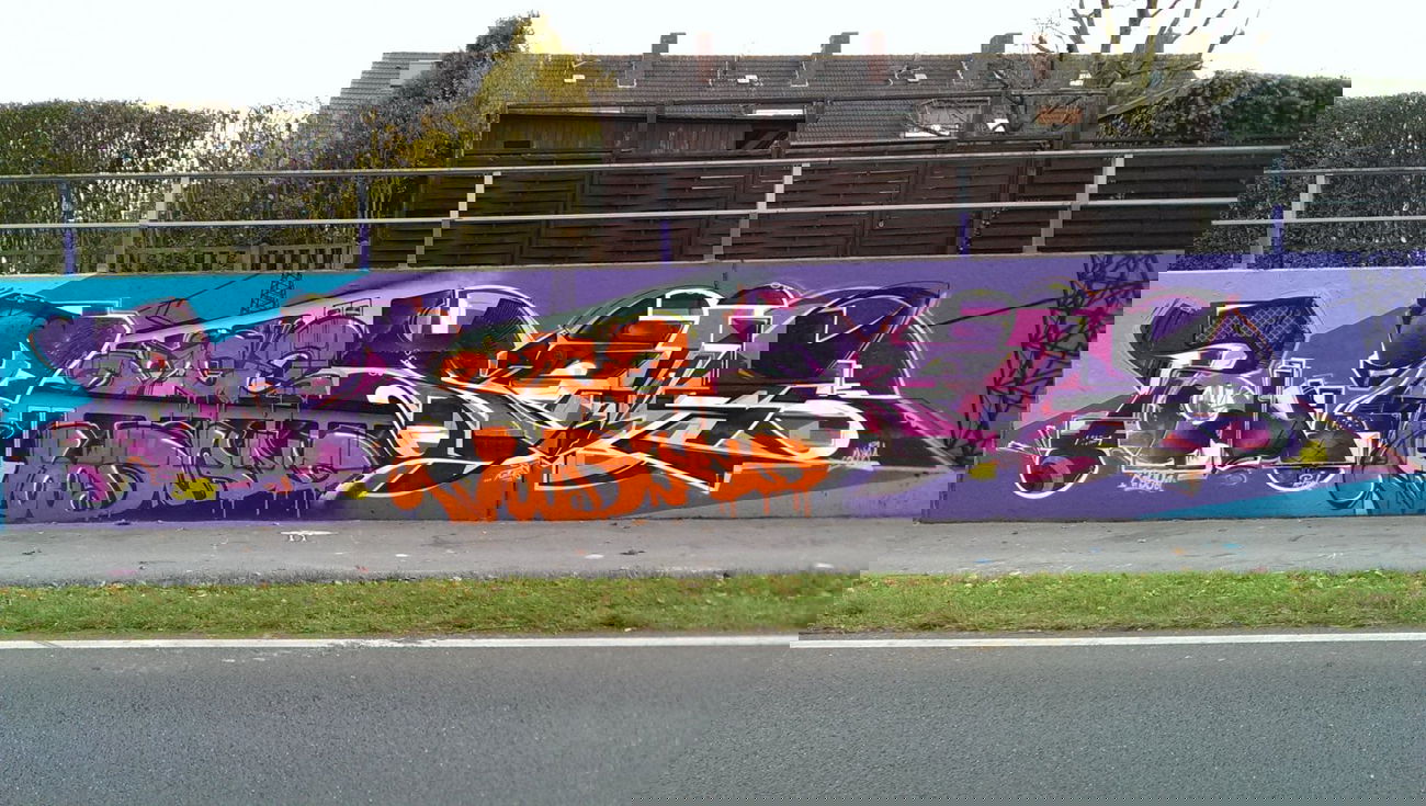 Graffiti Wall - Photo by RATTENSOHN - POUT, DVICE, WOODLAND (2013)