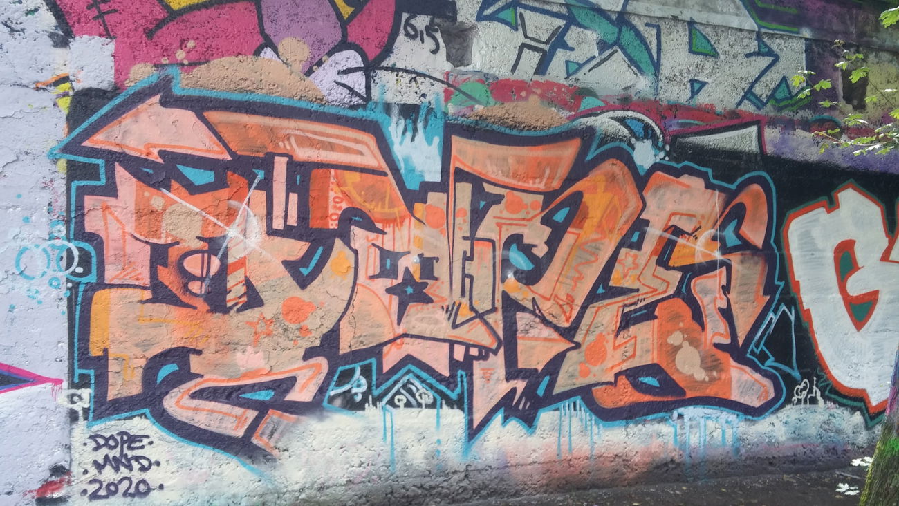 Graffiti Wall - Photo by REAKSTYLEZ34 - DOPE, MND (2020)