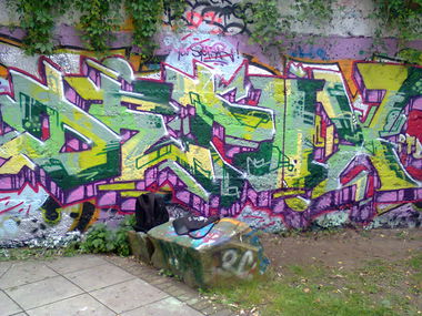 Graffiti Wall - Photo by REAKSTYLEZ34 - DOPE, FAB, DETOX (2018)