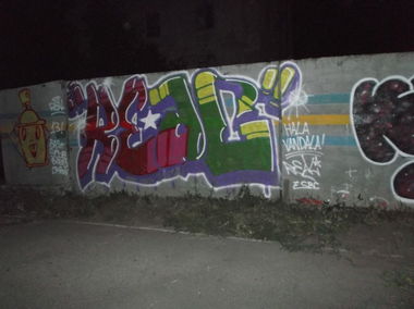 Graffiti Wall - Photo by REAL - esb, real, ??? (2013)