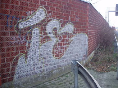 Graffiti Bombing - Photo by REBEL49 - GNOM, IE