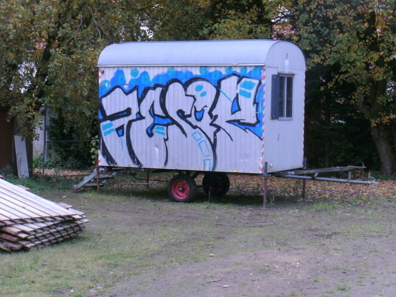 Graffiti Bombing - Photo by REBEL49 - AESOP