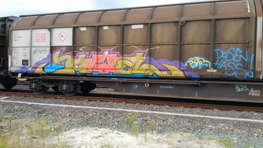 Graffiti Wall - Photo by REBEL49 - JUWEL