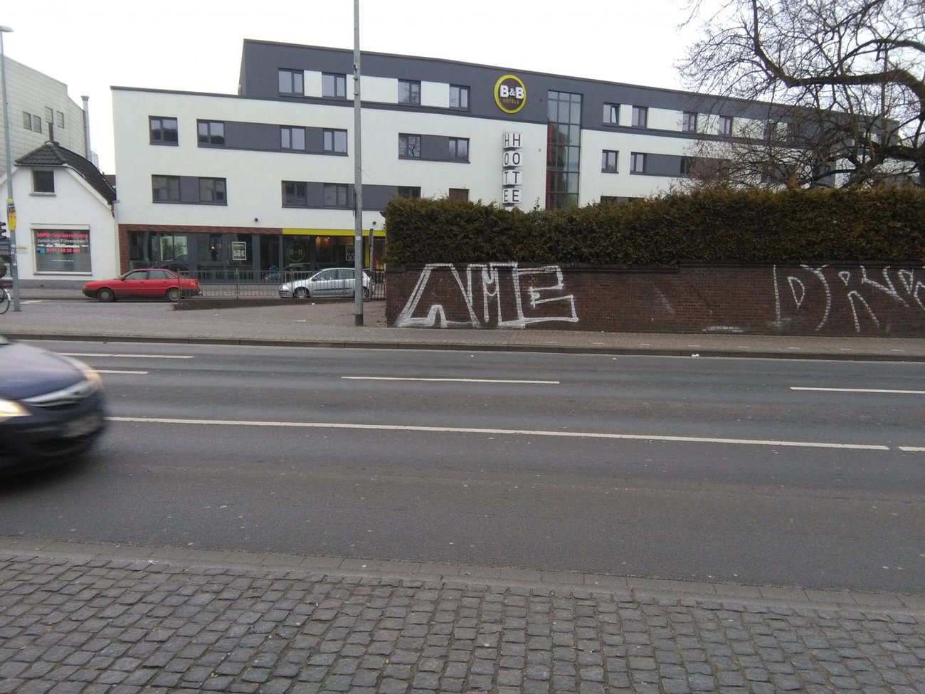 Graffiti Wall - Photo by REBEL49 - Amen, unfertig