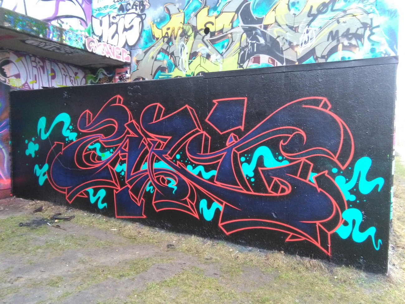 Graffiti Wall - Photo by REBEL49 - Zart