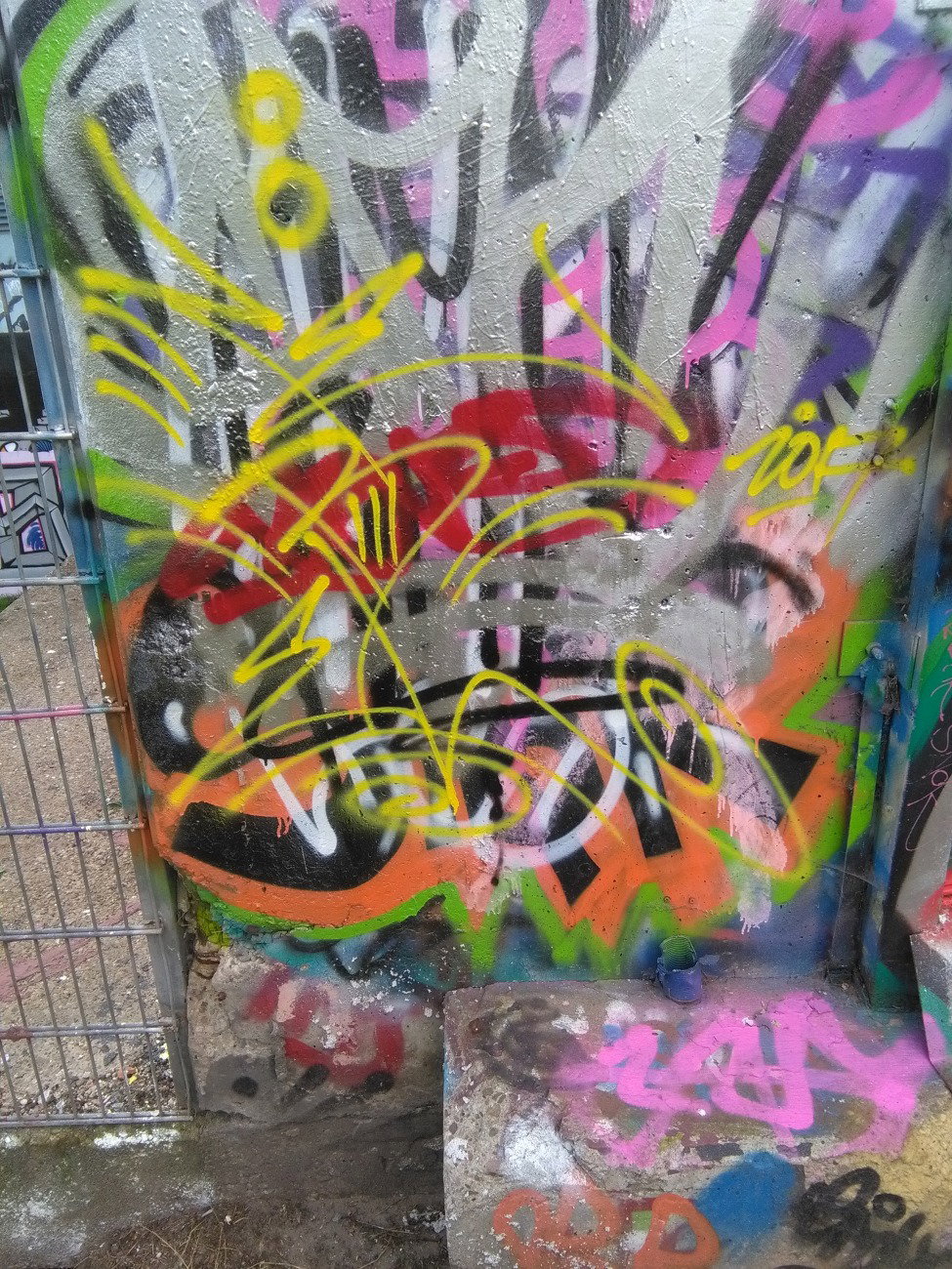 Graffiti Wall - Photo by REBEL49 - Rebel, komposition