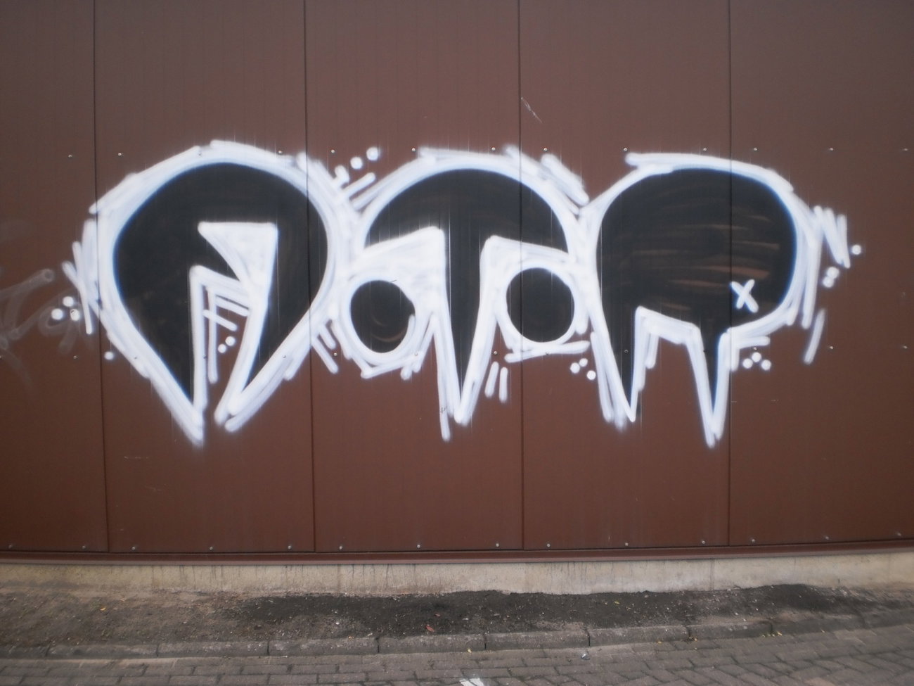 Graffiti Wall - Photo by REBEL49 - Cloppenburg