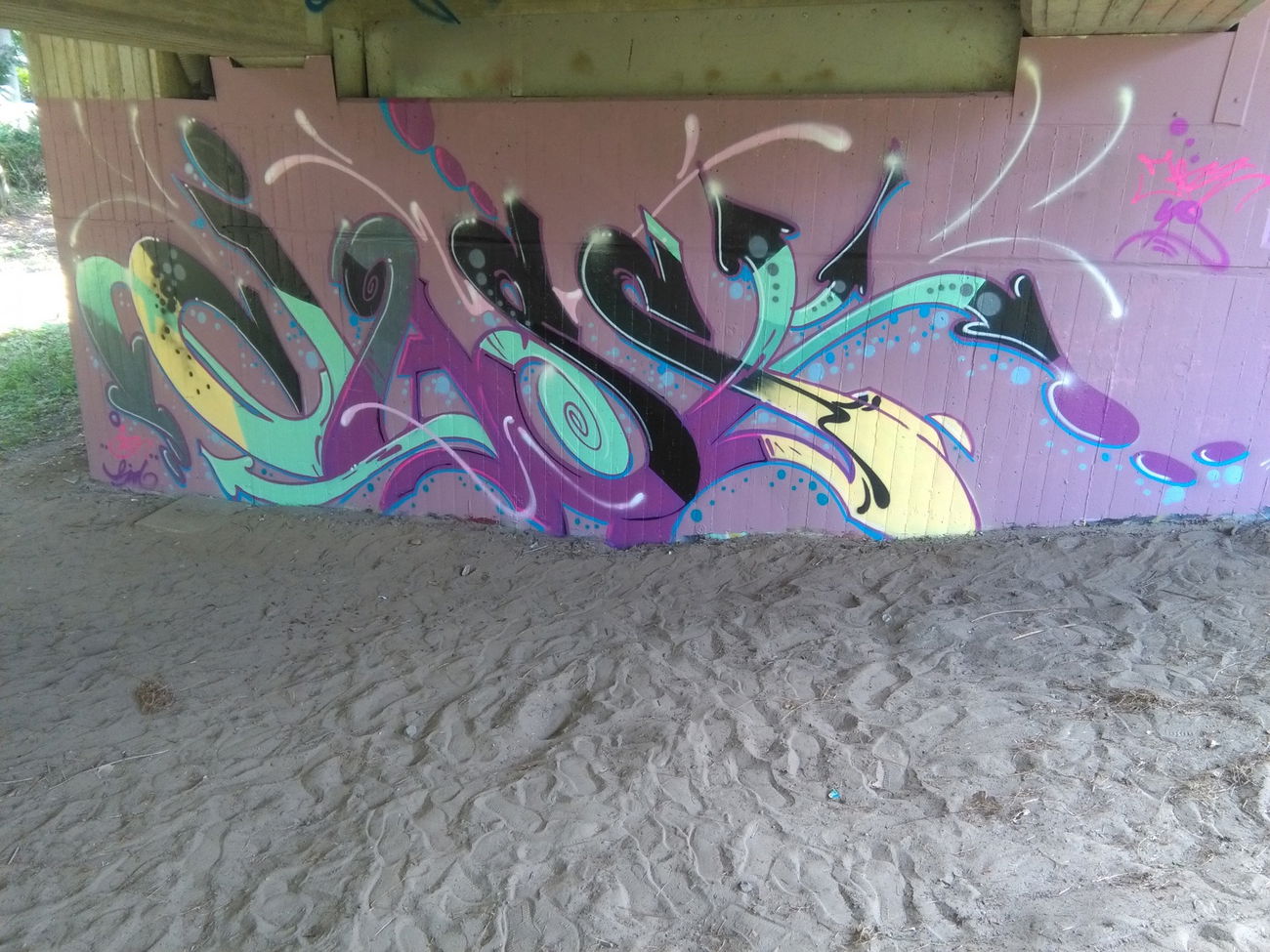 Graffiti Wall - Photo by REBEL49 - Jass, 49, lzd