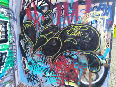 Graffiti Wall - Photo by REBEL49 - LZD, CLAN