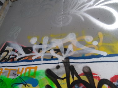 Graffiti Wall - Photo by REBEL49 - Lzdudes