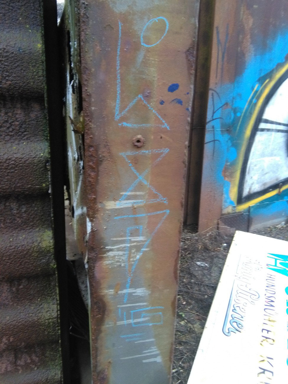 Graffiti Wall - Photo by REBEL49 - LZD