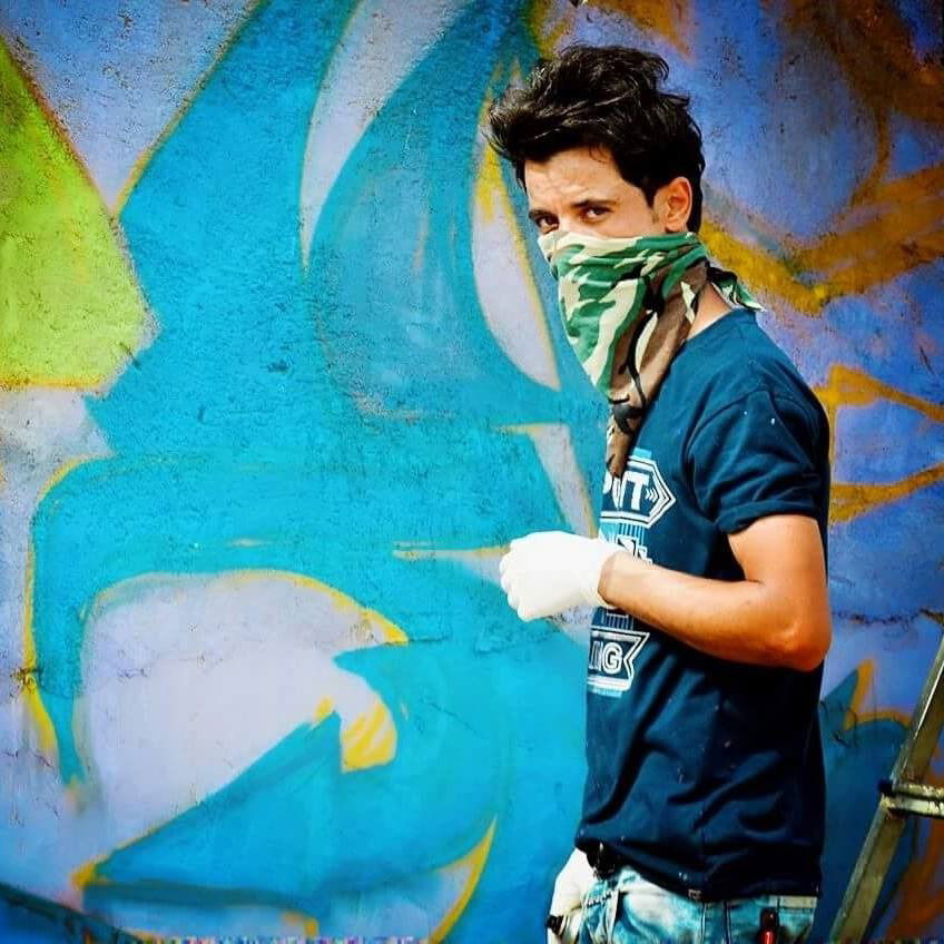 Graffiti in تحديد المكان - Photo by REDOSDQ