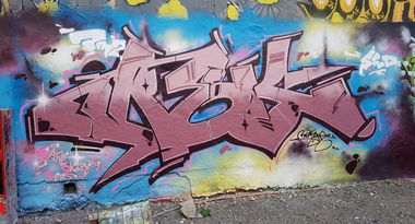 Graffiti Wall - Photo by REK - Rek, sed, pmz (2017)
