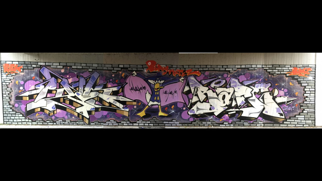 Graffiti Wall - Photo by REK - Rafe, Rek, tar