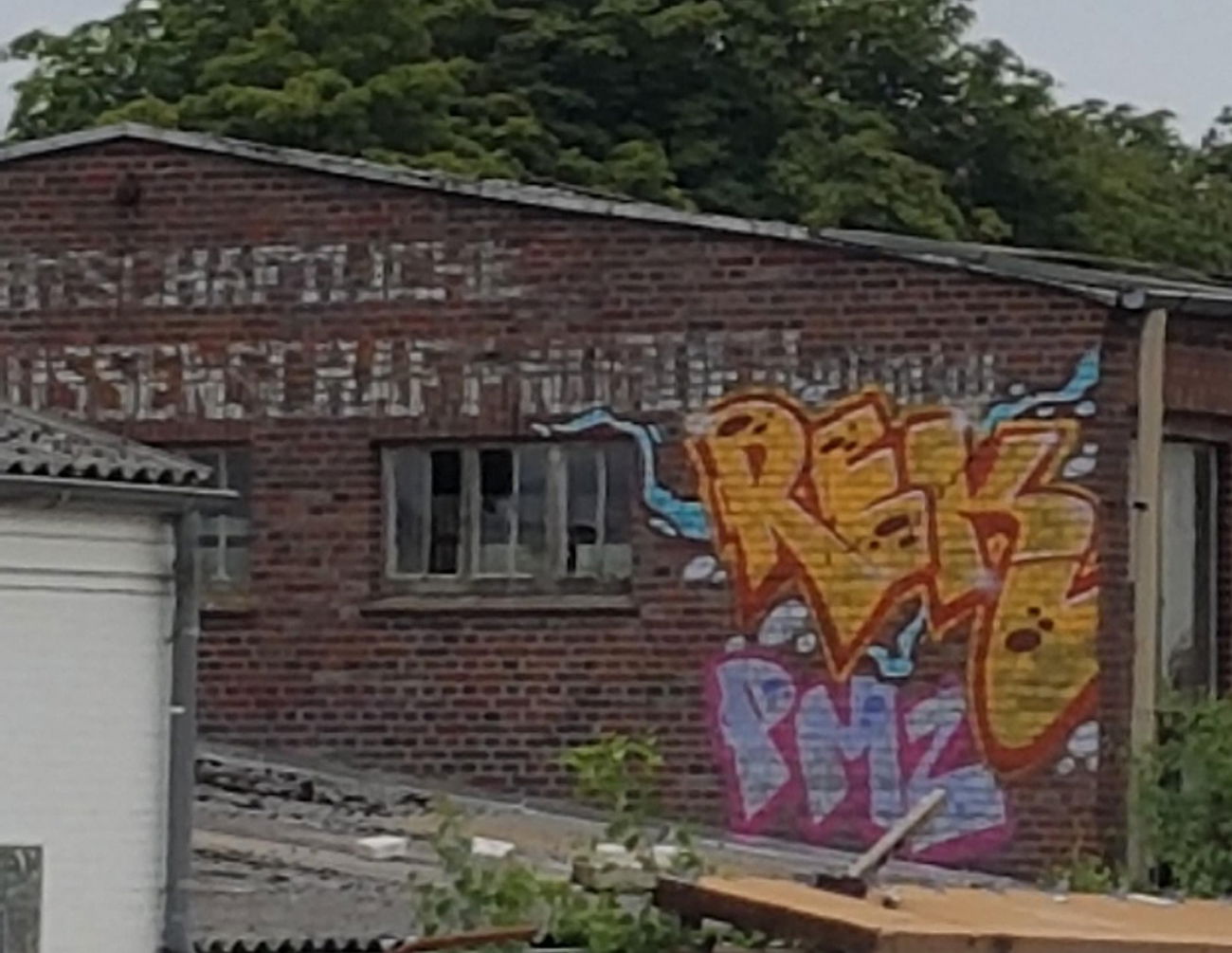 Graffiti Wall - Photo by REK - Rek, Pmz